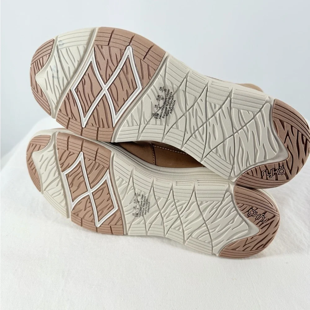 Ryka Amanda Hiking‎ Boot in Brown Size 8.5